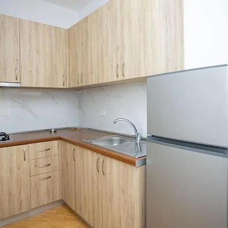 Side Comfort Flat 1 Apartment *
